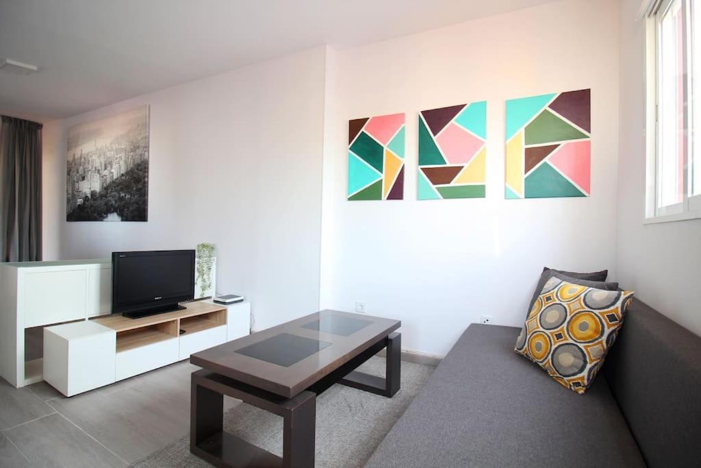 Suite Puerta Osario Con Terraza Севиля Екстериор снимка