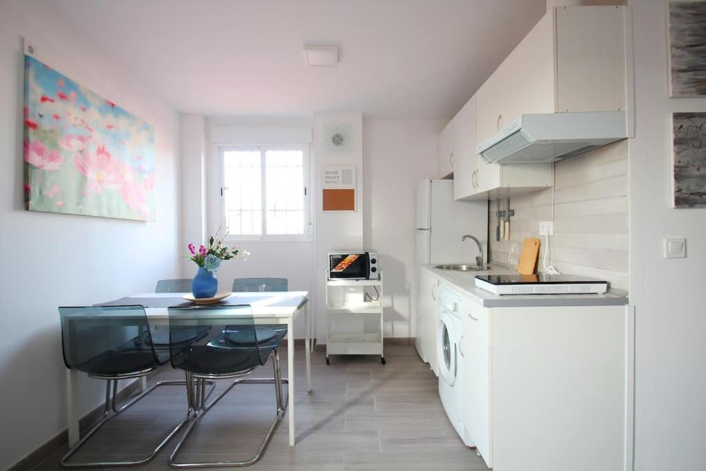 Suite Puerta Osario Con Terraza Севиля Екстериор снимка