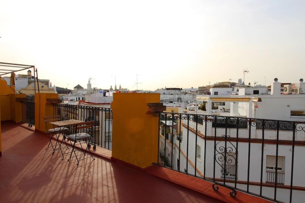Suite Puerta Osario Con Terraza Севиля Екстериор снимка